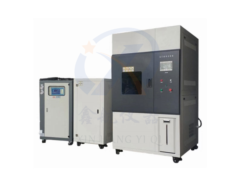 Xenon lamp aging test chamber